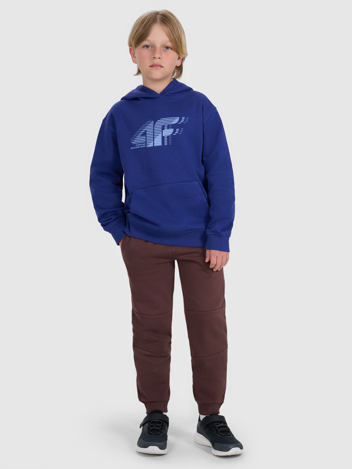 4F Pantaloni jogger de trening pentru băieți - maro