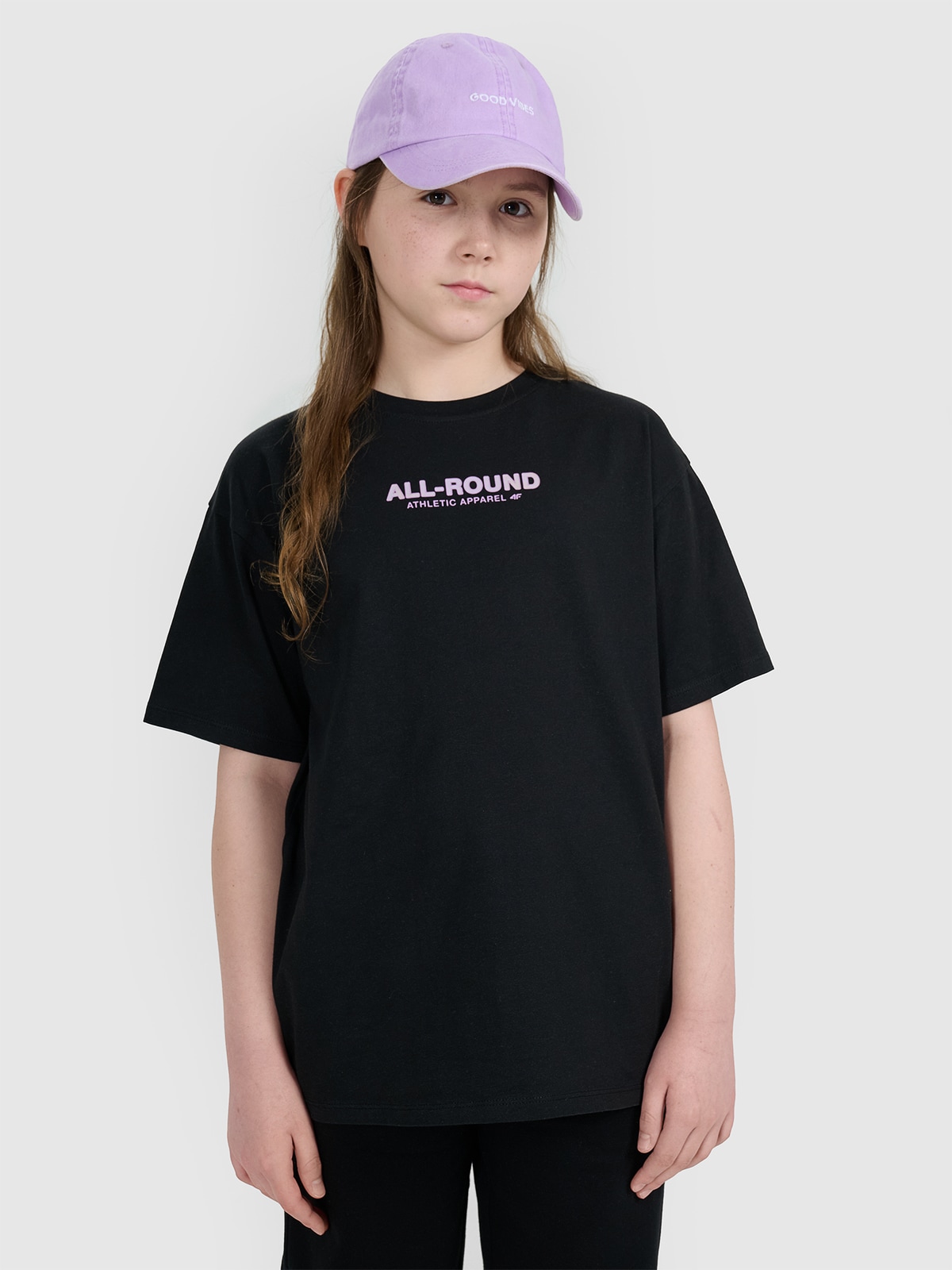 4F T-shirt oversize z nadrukiem dziewczęcy - czarny 164 (13-14
