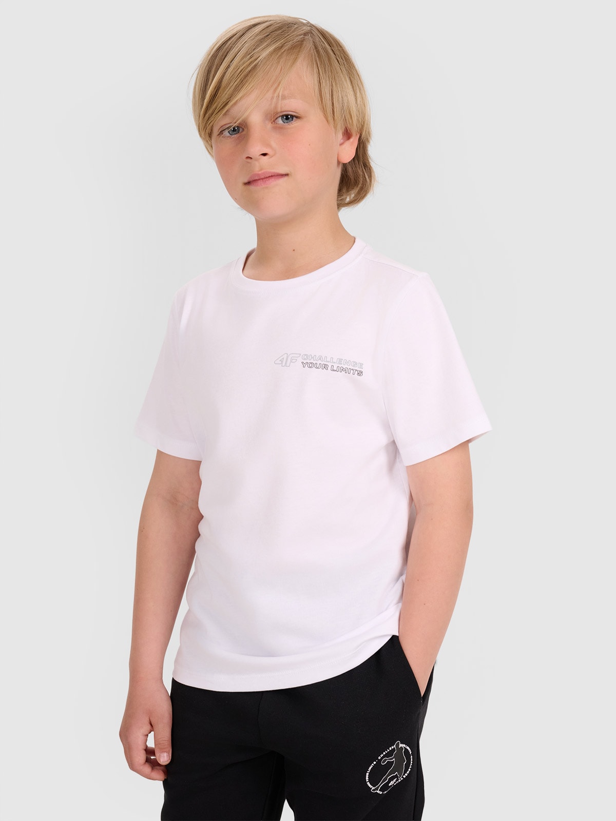 4F T-shirt regular z nadrukiem chłopięcy - biały 152 (11-12