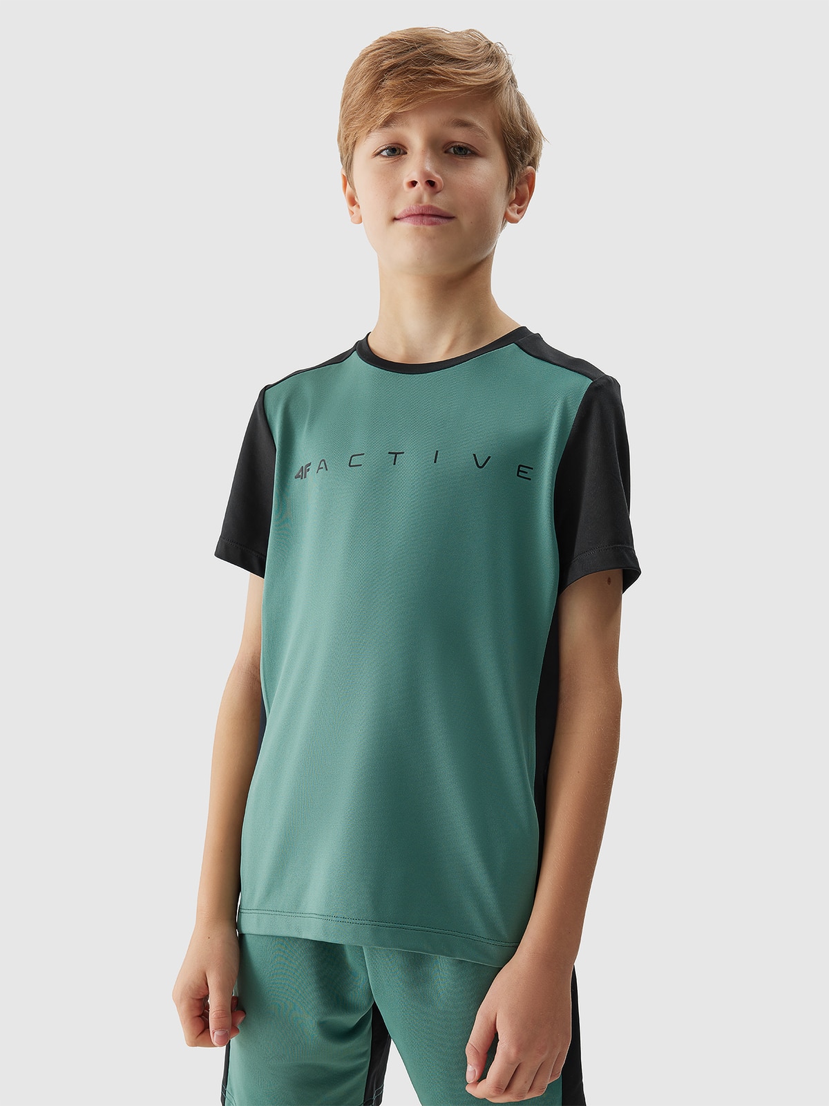 Tricou de sport cu uscare rapidă pentru băieți - verde