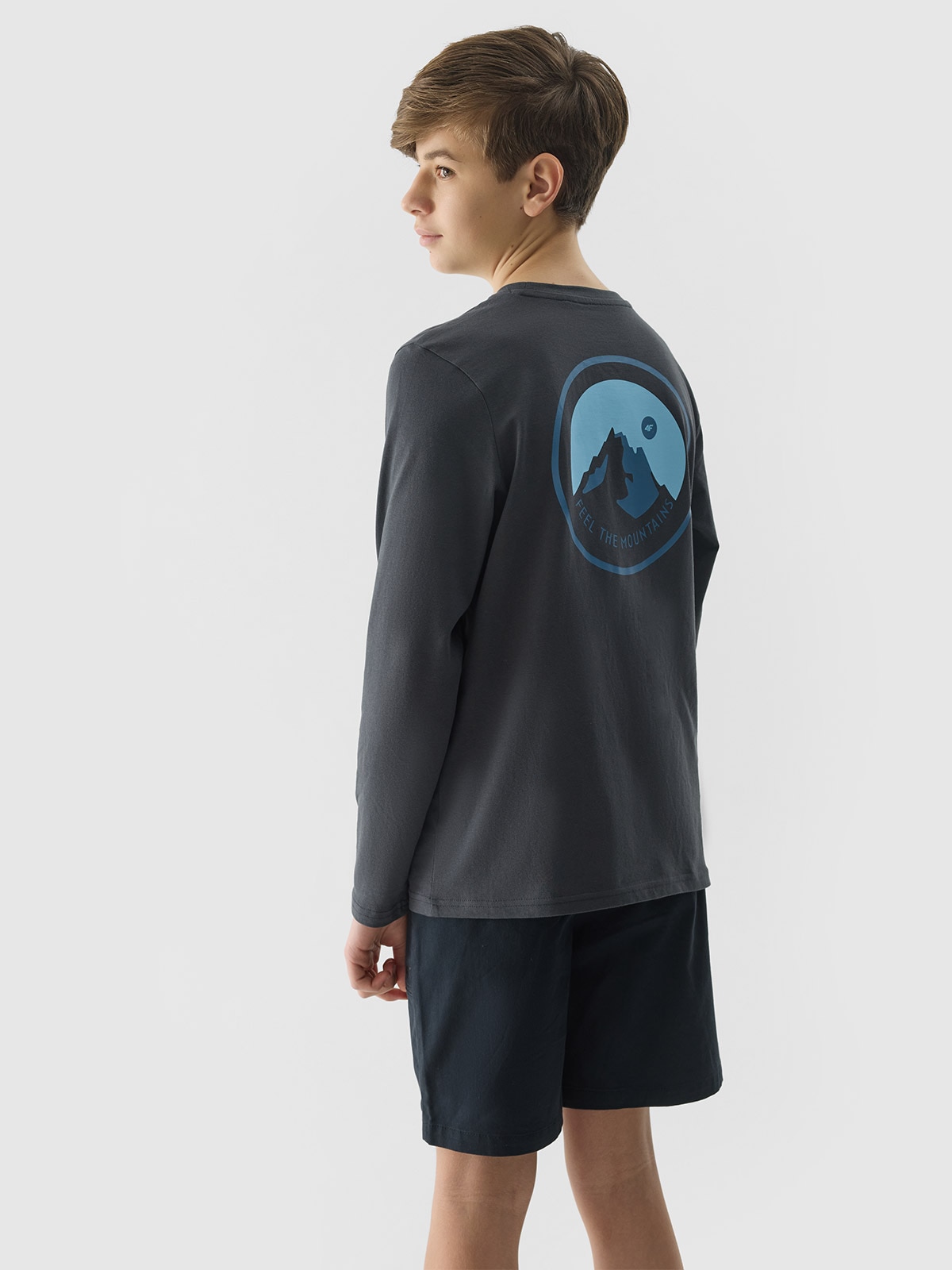 Chlapecké tričko s dlouhými rukávy z organické bavlny s potiskem - grafitové