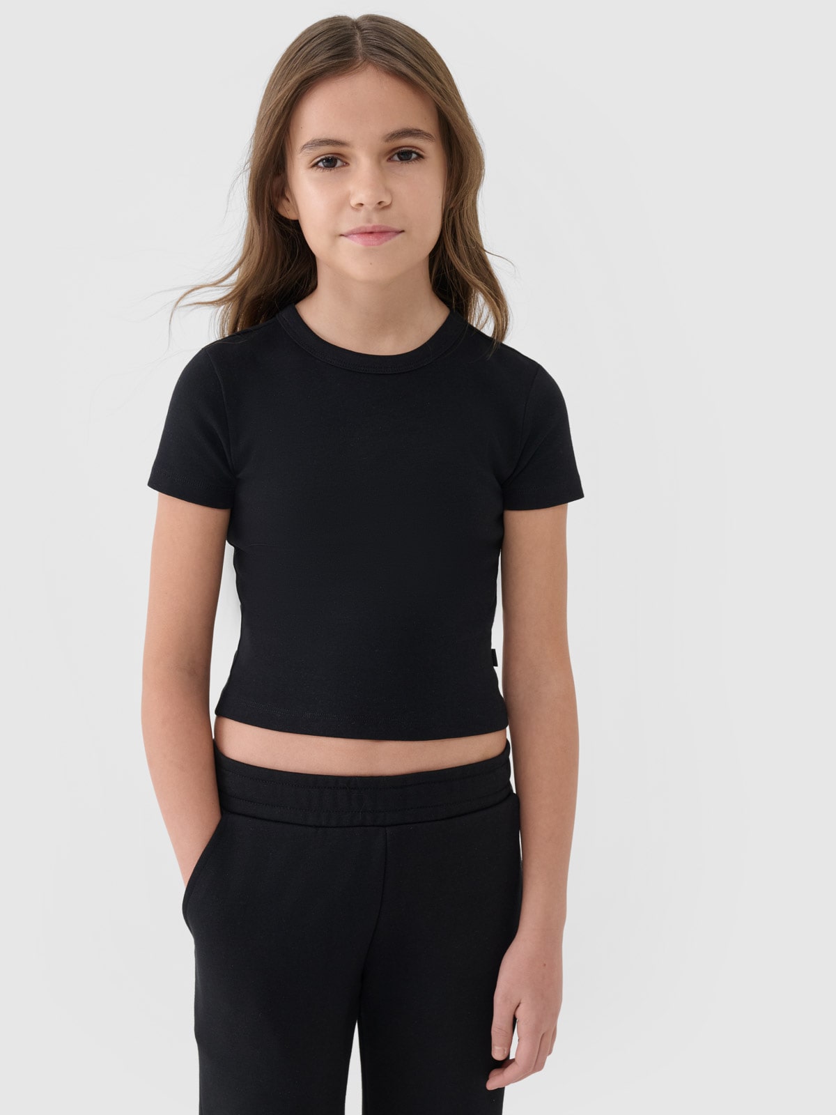 Tricou slim crop-top unicolor pentru fete - negru