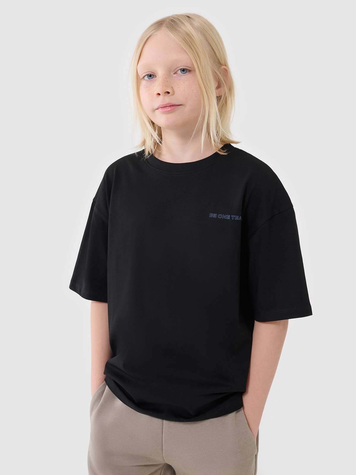 Tricou oversize cu inscripție pentru băieți - negru