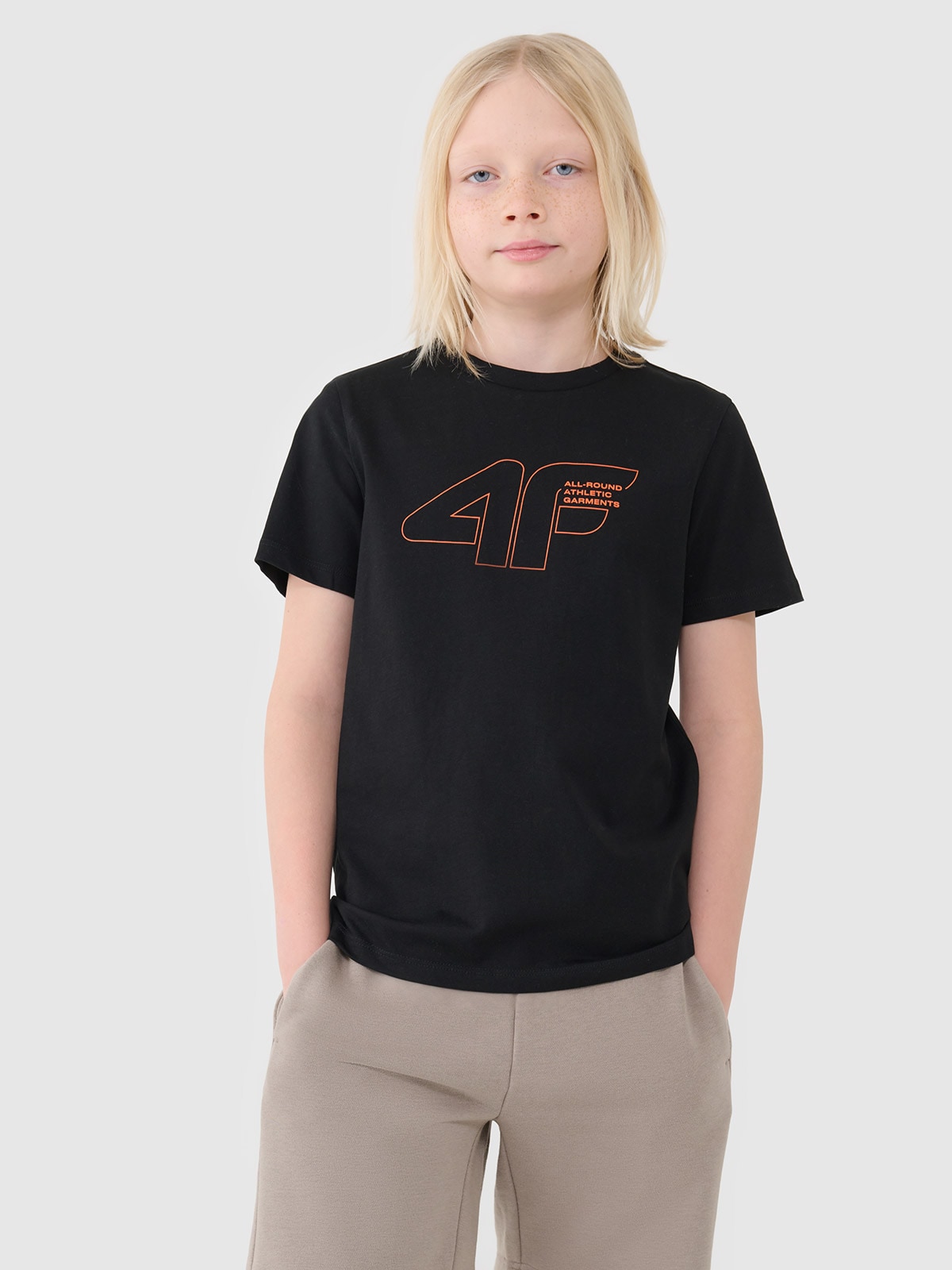 TRICOU