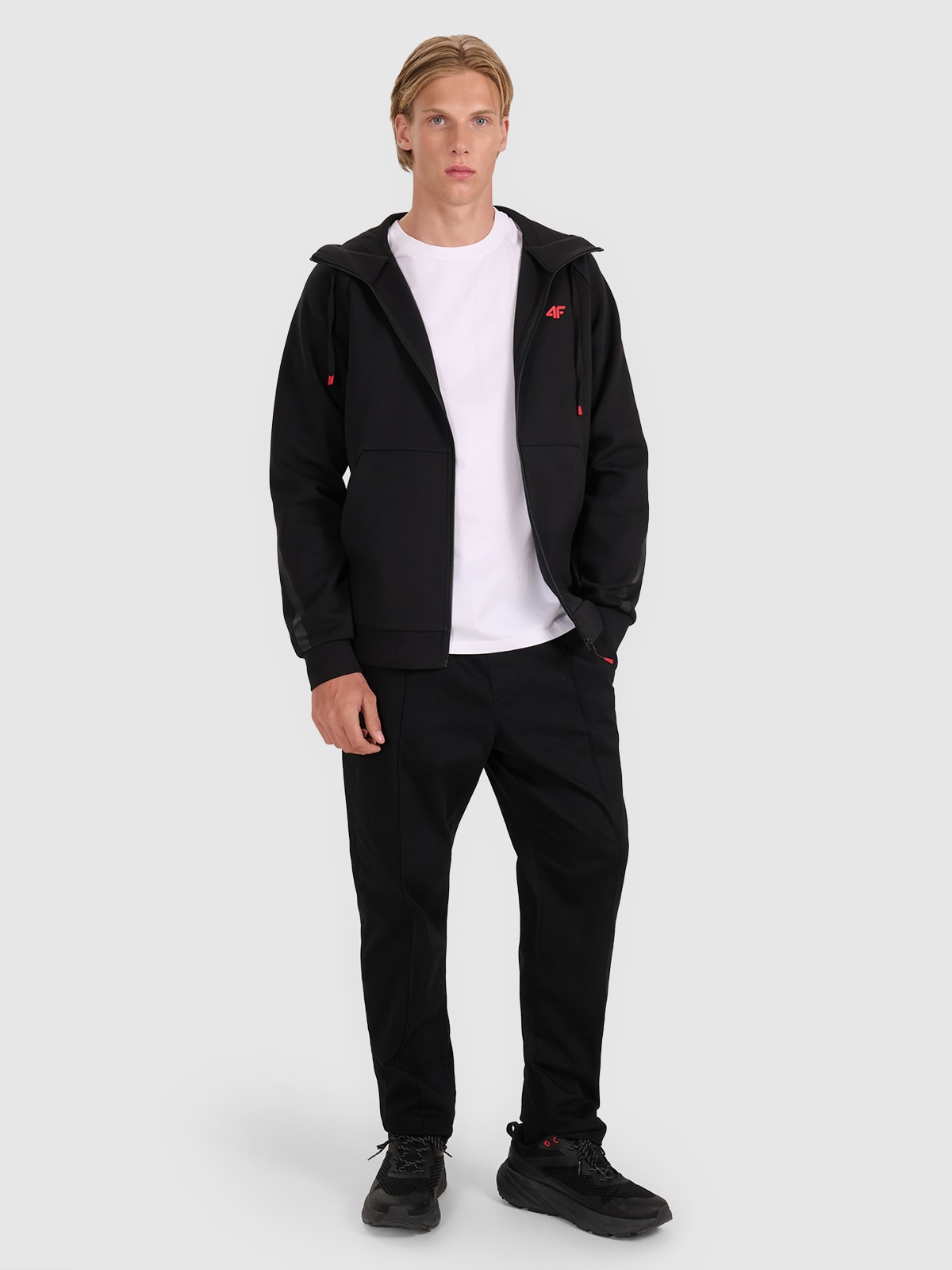 Pantaloni casual cu dungă cusută pentru bărbați - negri