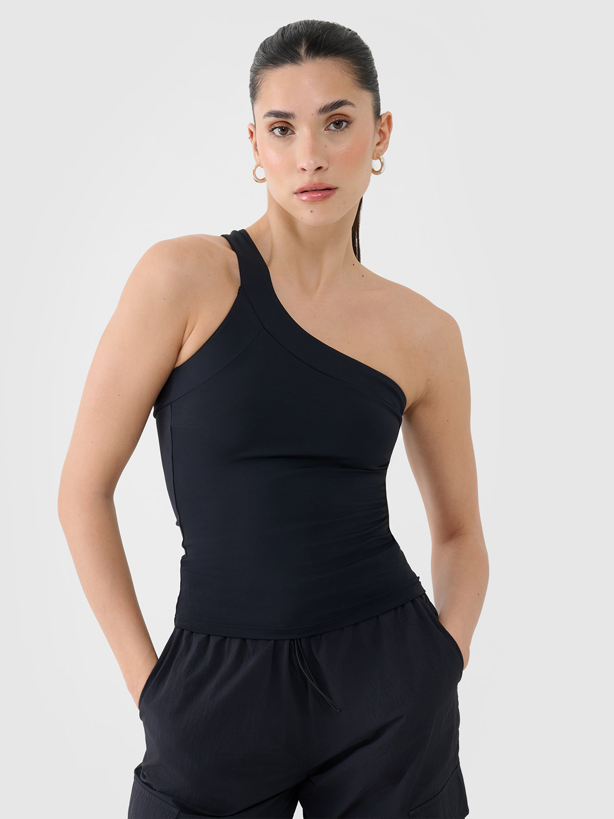 Crop-top slim cu o bretea asimetrică pentru femei - negru