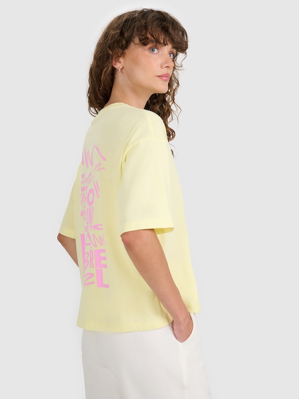 Tricou oversize cu imprimeu pentru femei - galben