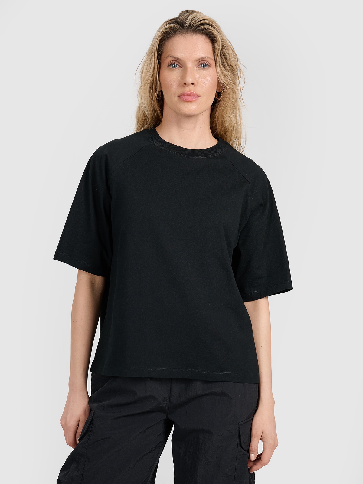 Tricou oversize unicolor pentru femei - negru