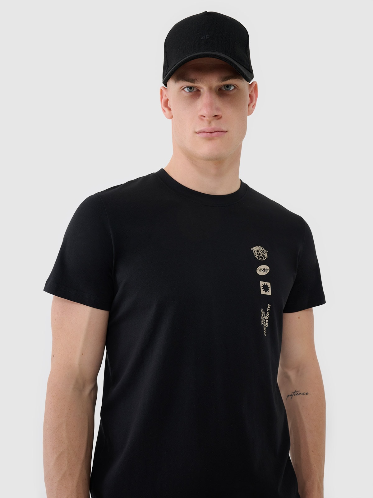 Tricou regular cu imprimeu pentru bărbați - negru