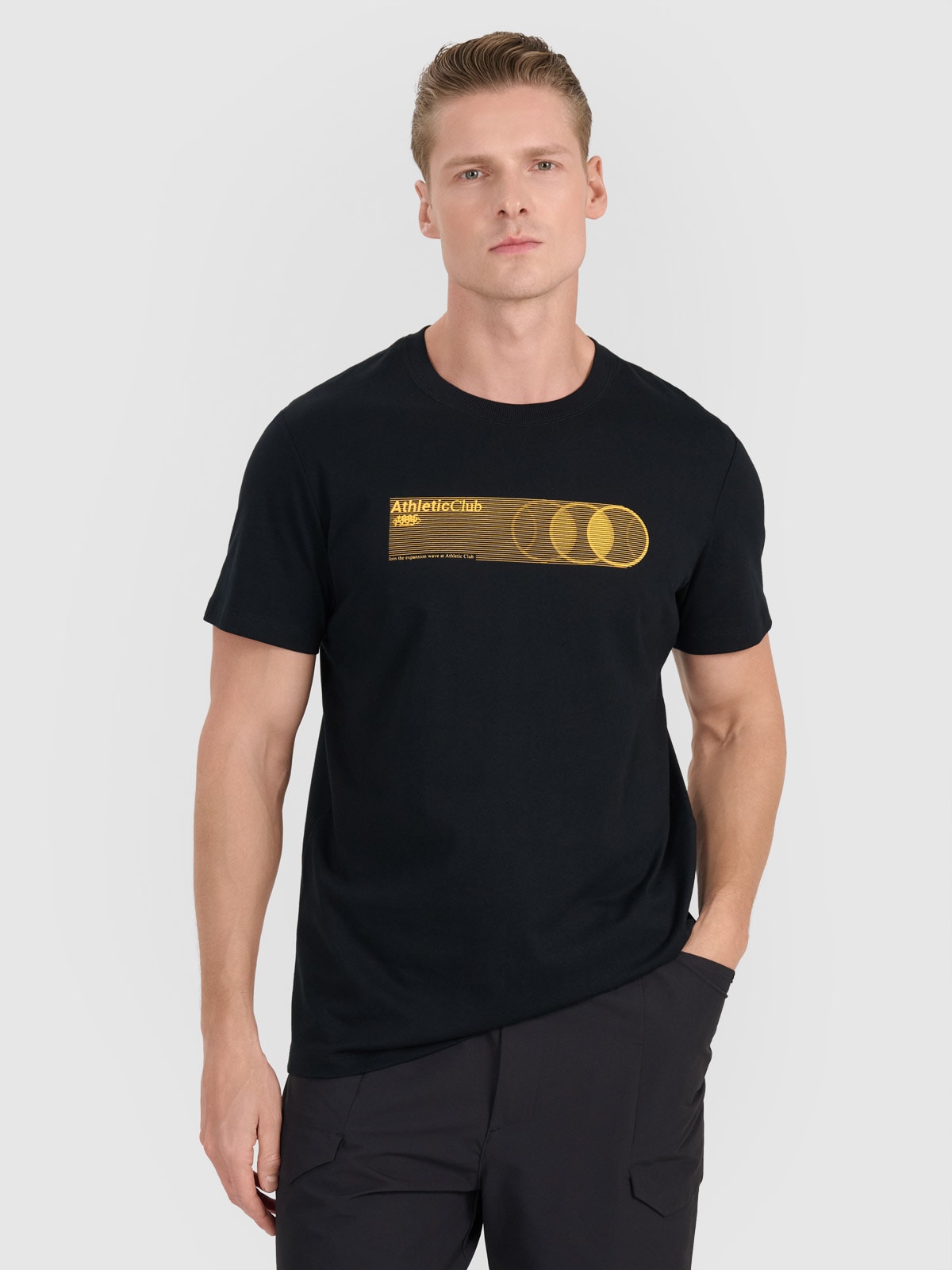 Tricou regular cu imprimeu pentru bărbați - negru