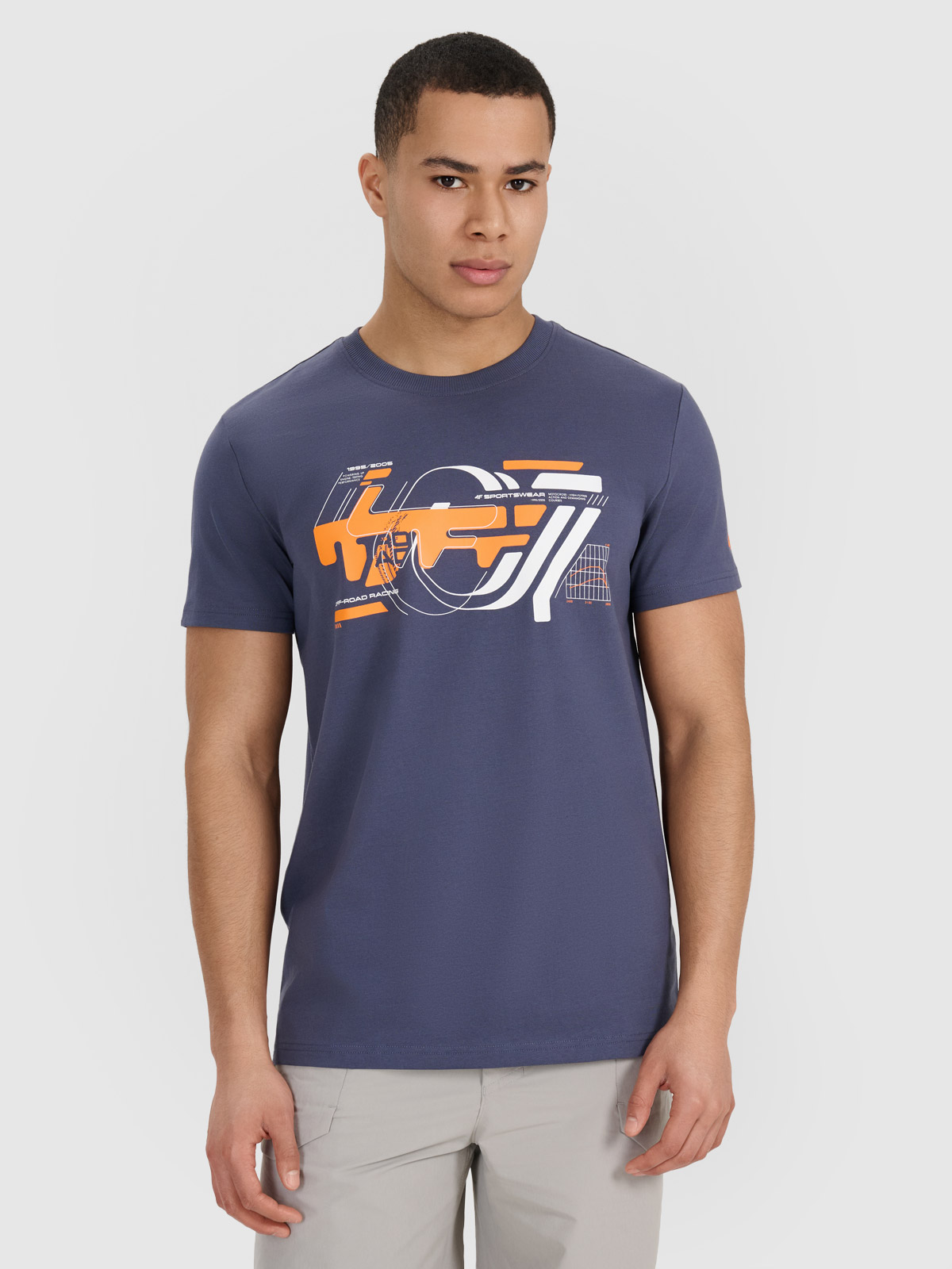 Tricou regular cu imprimeu pentru bărbați - gri