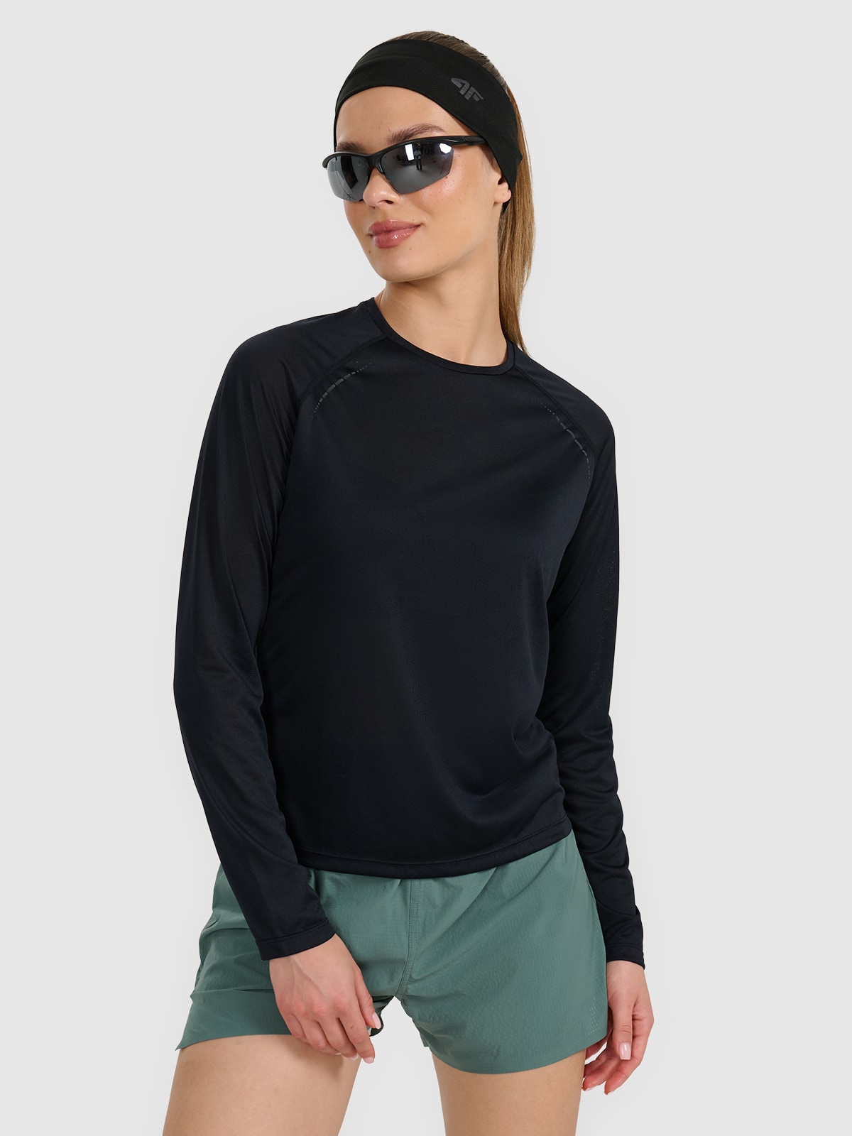 4F Tricou cu mânecă lungă de alergare pe teren cu uscare rapidă pentru femei - negru