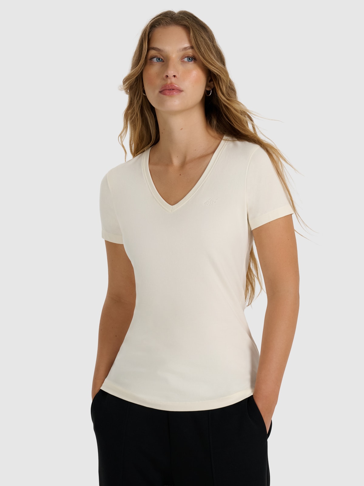 4F Tricou slim unicolor pentru femei - bej