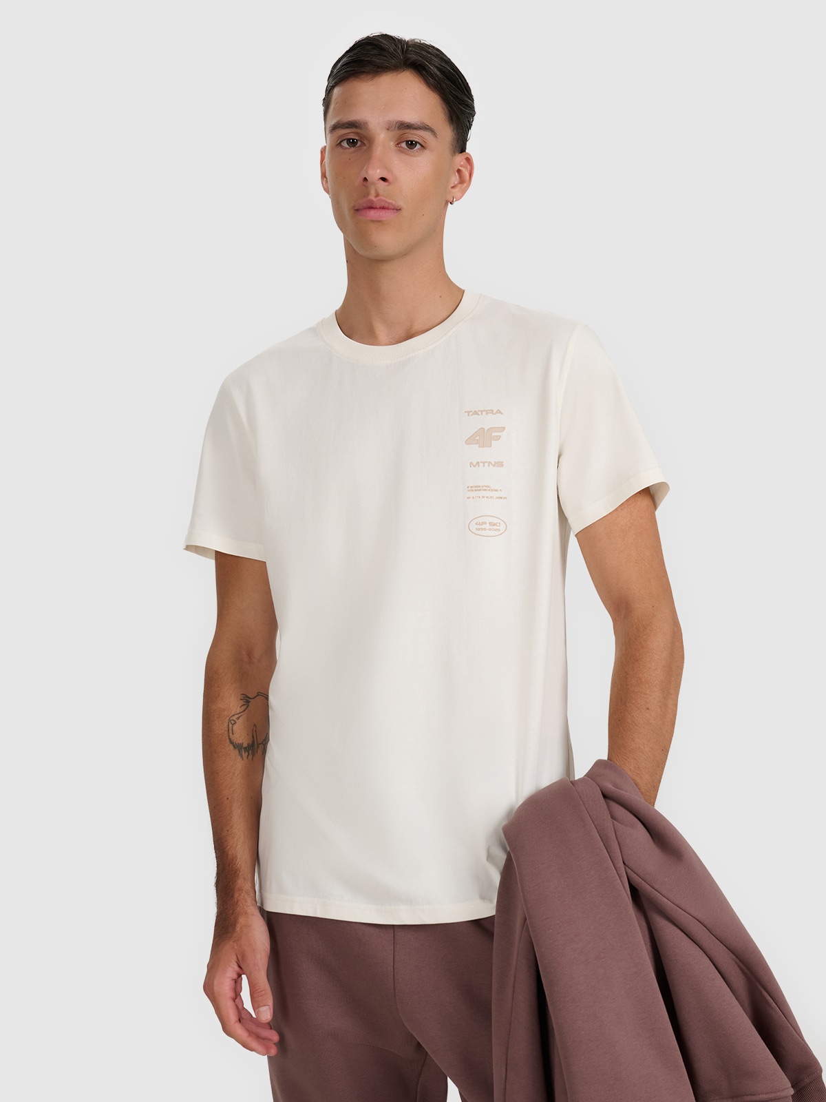 4F TRICOU