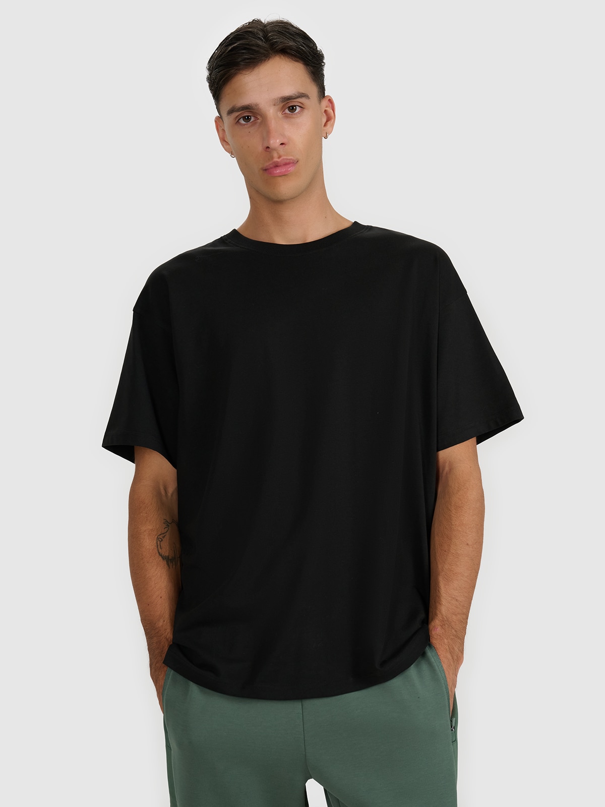 4F Tricou oversize cu imprimeu pentru bărbați - negru