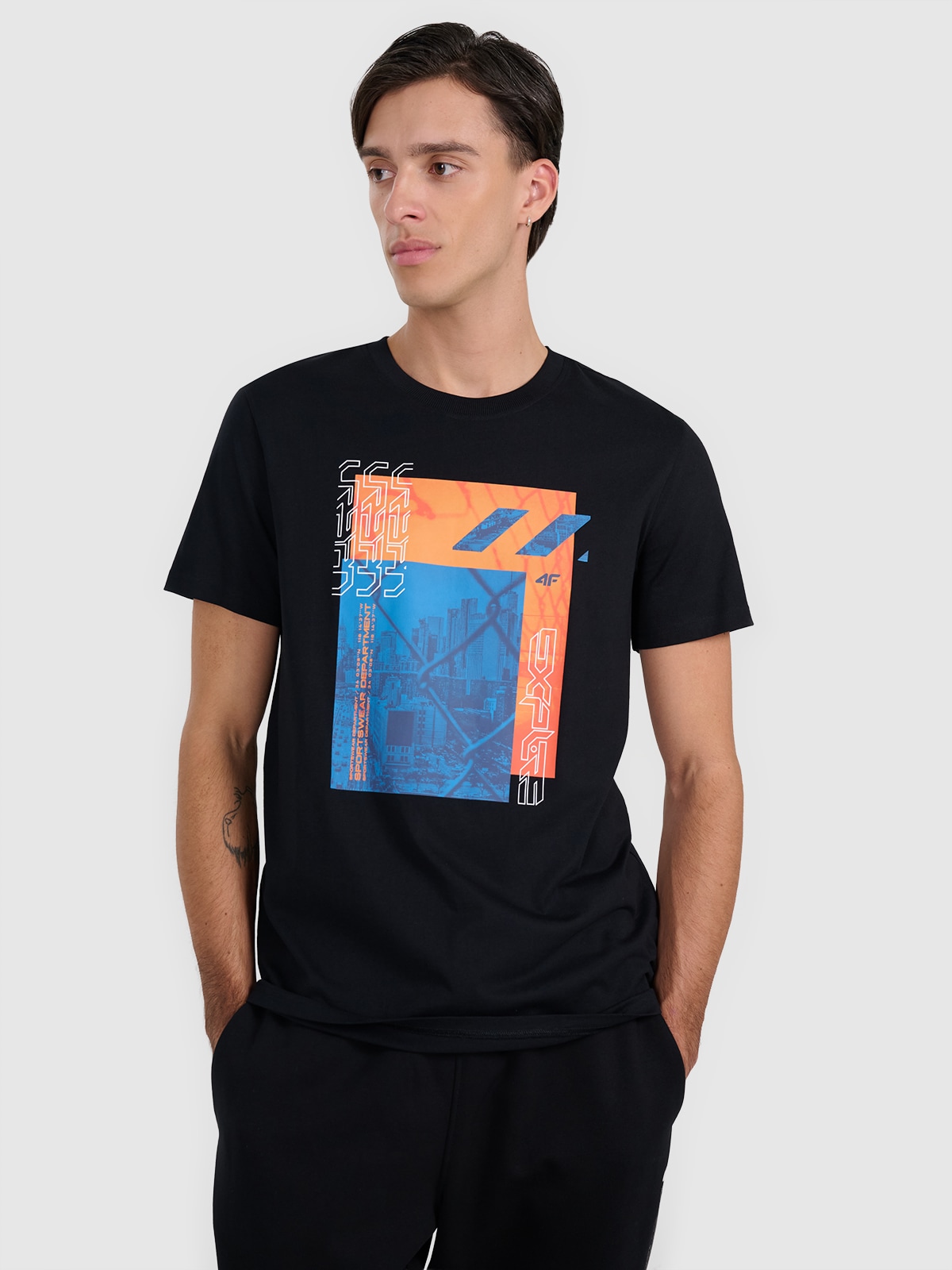 4F TRICOU