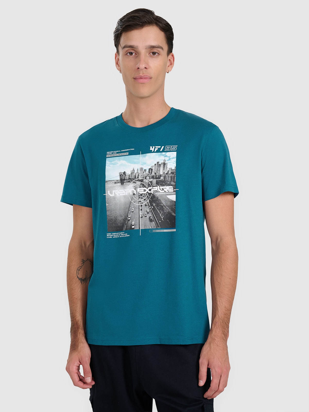 4F TRICOU
