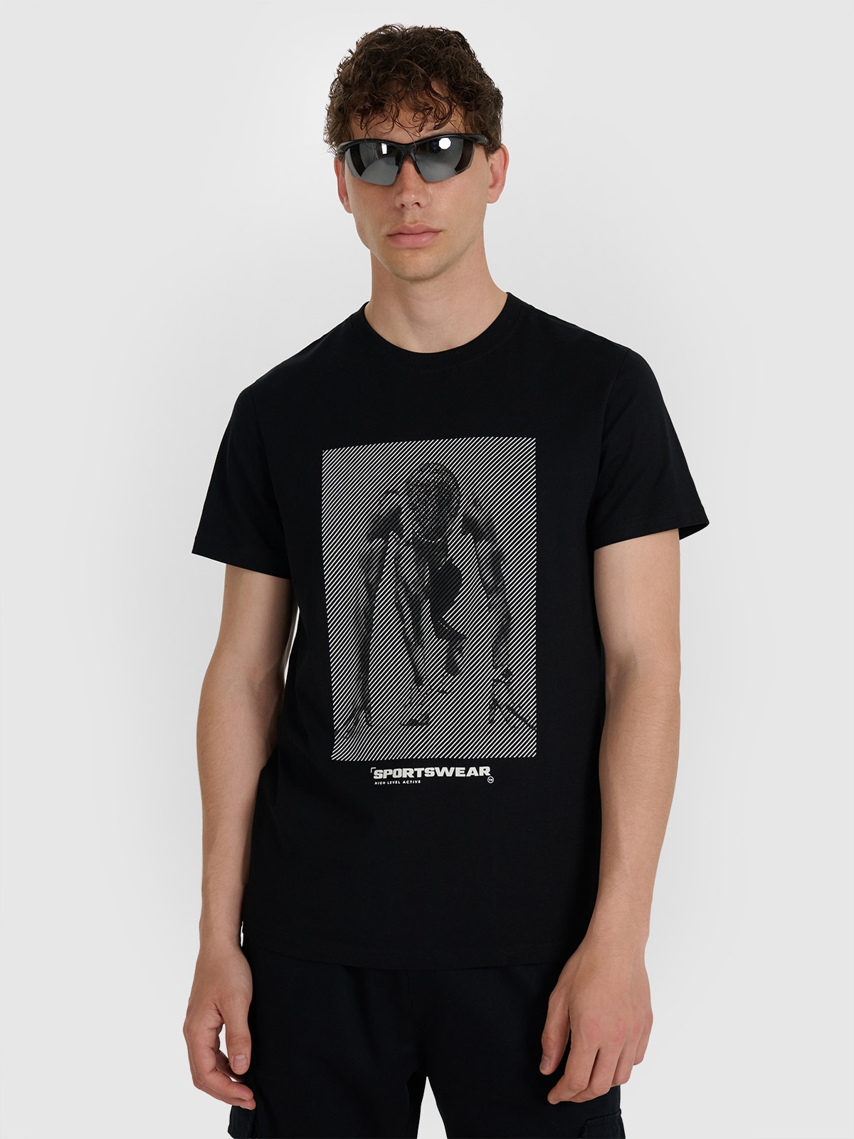 4F T-shirt regular z nadrukiem męski - czarny