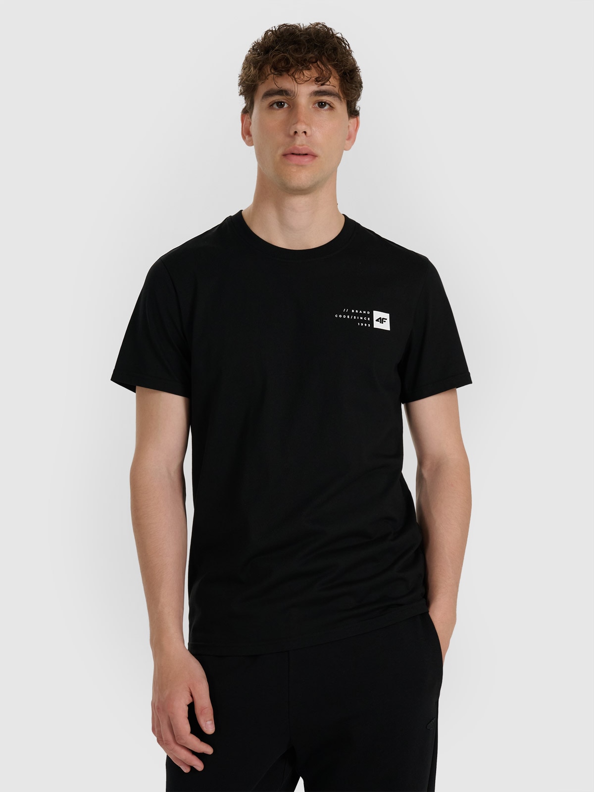 4F T-shirt regular z nadrukiem męski - czarny
