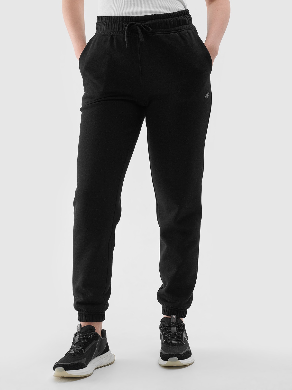 Pantaloni jogger de trening pentru femei - negri