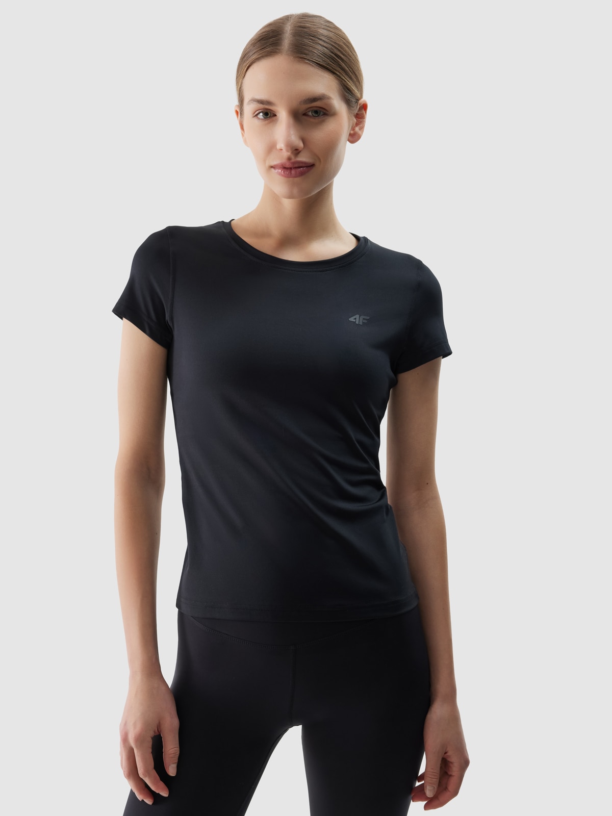 Tricou de antrenament din material reciclat pentru femei - negru