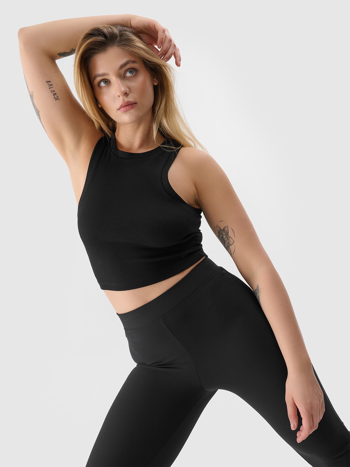 Dámský crop top slim - černý