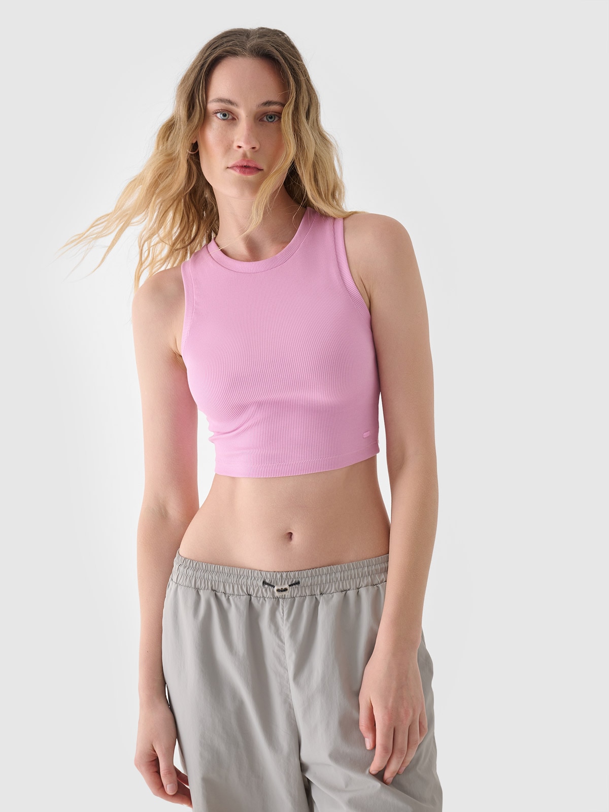 Crop top slim pentru femei - roz pudrat