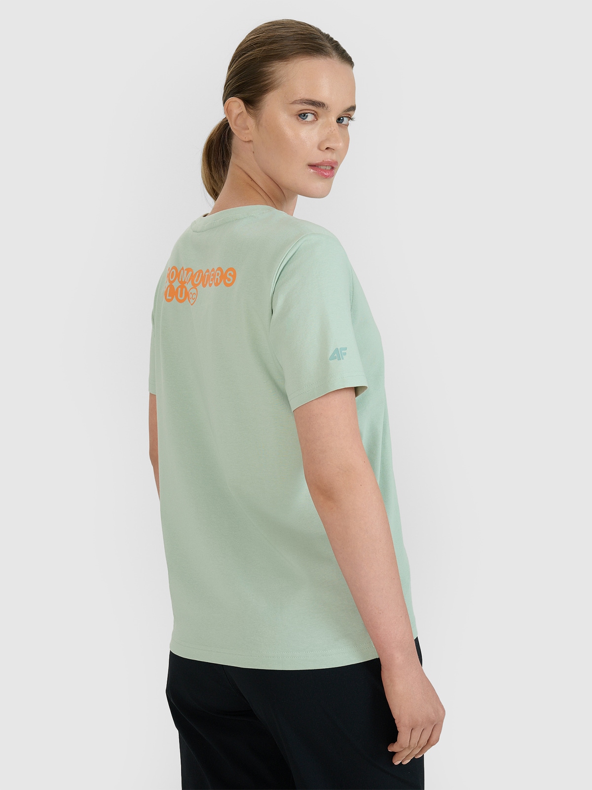 TRICOU