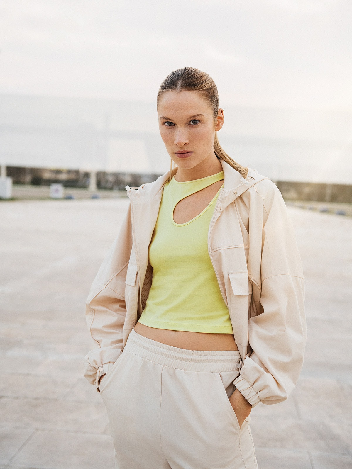 Crop-top din bumbac organic pentru femei