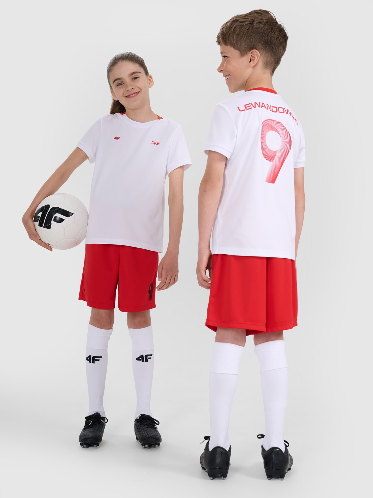 Șort de sport pentru copii 4F JUNIOR x Robert Lewandowski - roșu