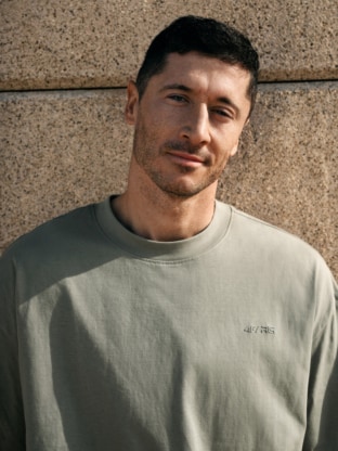 4F x Robert Lewandowski men's oversize organic cotton T-shirt