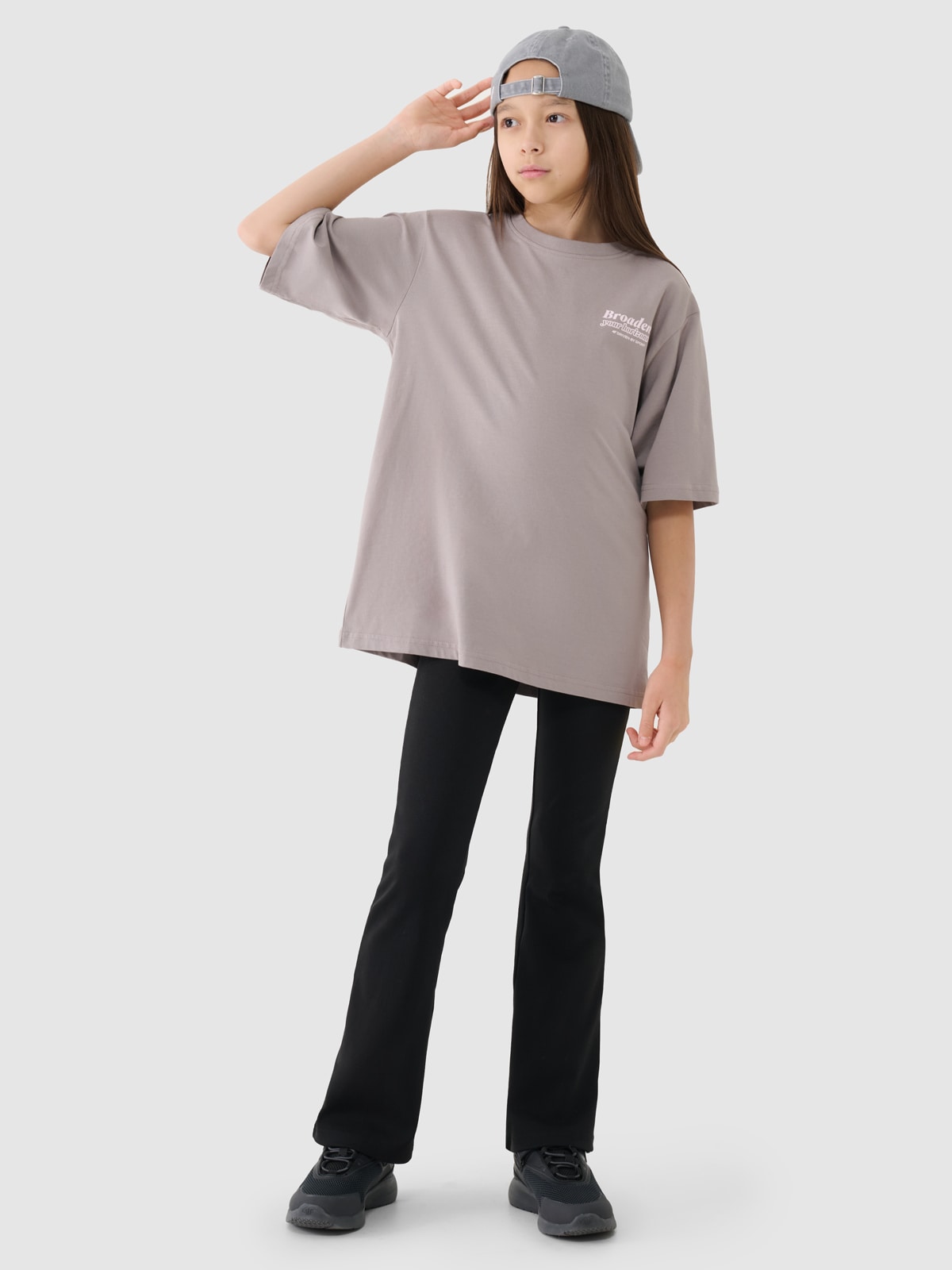 Crop top oversize z nadrukiem dziewczęcy - beżowy | 4F