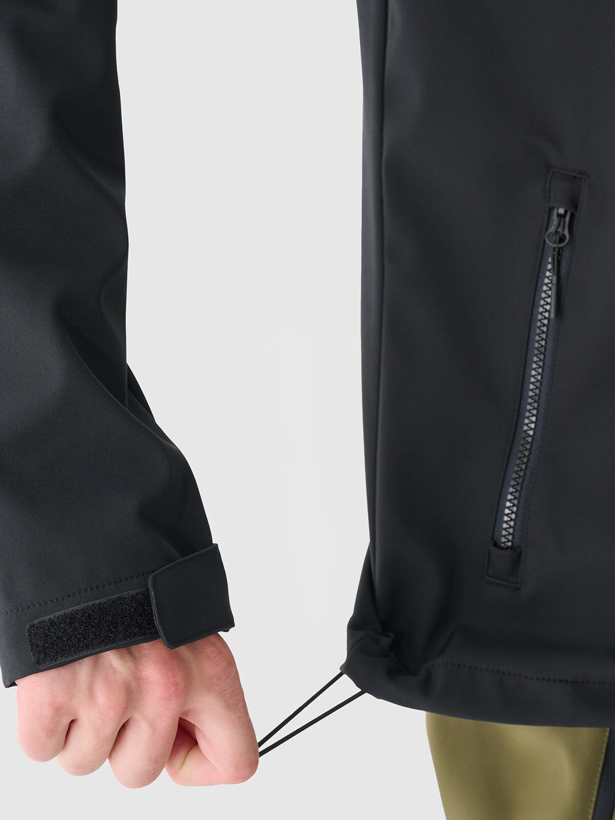 Kurtka softshell wiatroodporna membrana 8000 męska - czarna