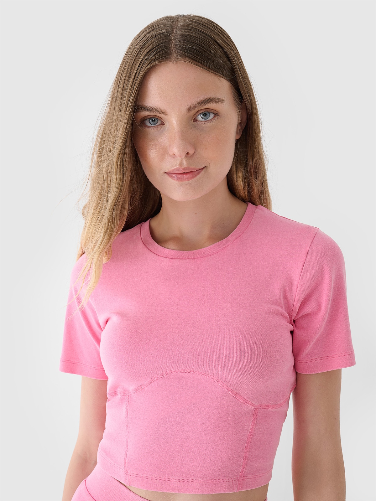 Women's crop top slim plain - pink | 4F: Sportswear and shoes