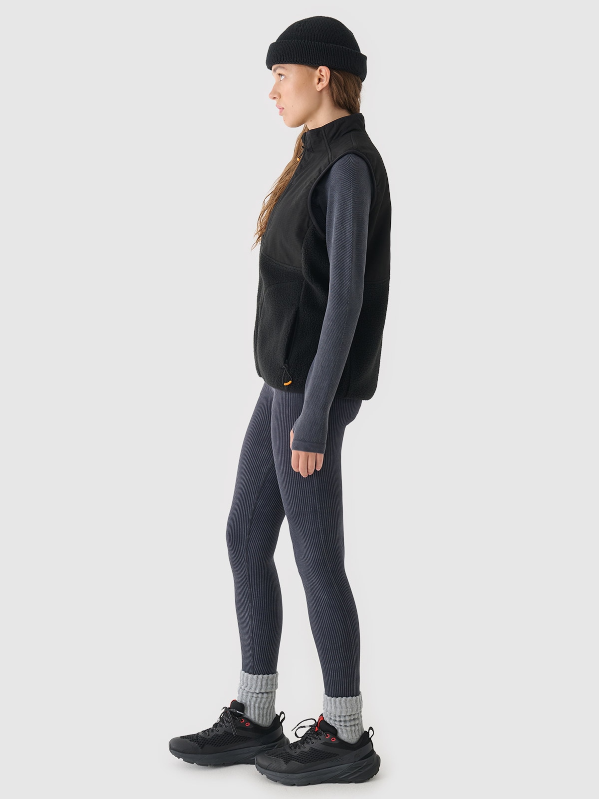 Women's Sherpa Sleeveless with Stand-Up Collar - Black | 4F
