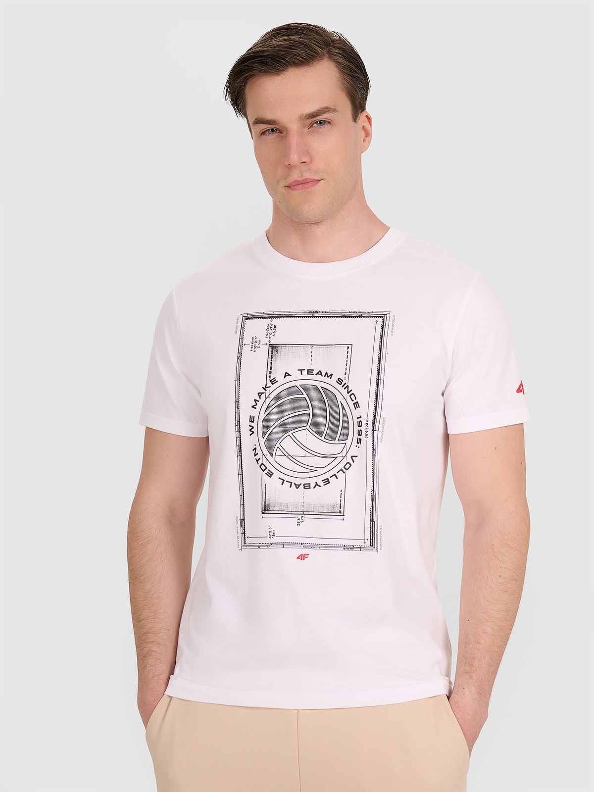 T-shirt regular z nadrukiem siatkarskim męski - biały | 4F