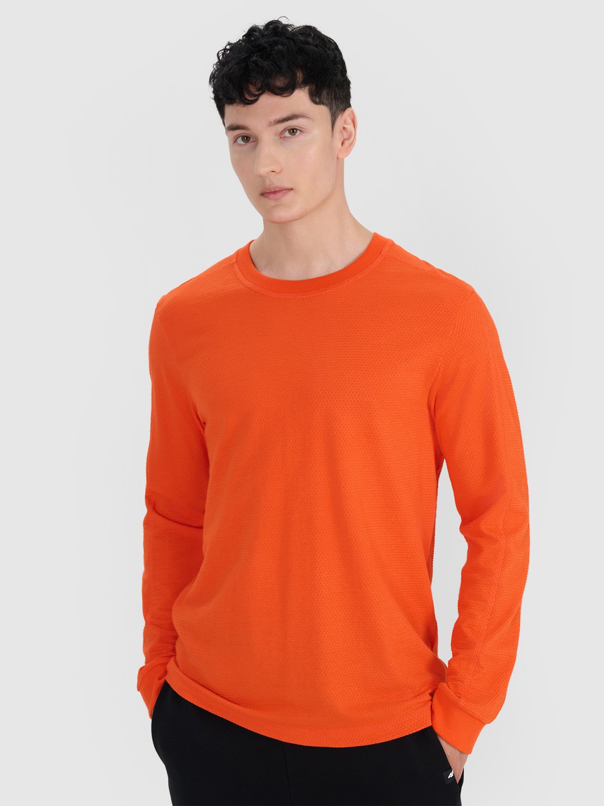 Longsleeve oversize z nadrukiem damski - czarny | 4F