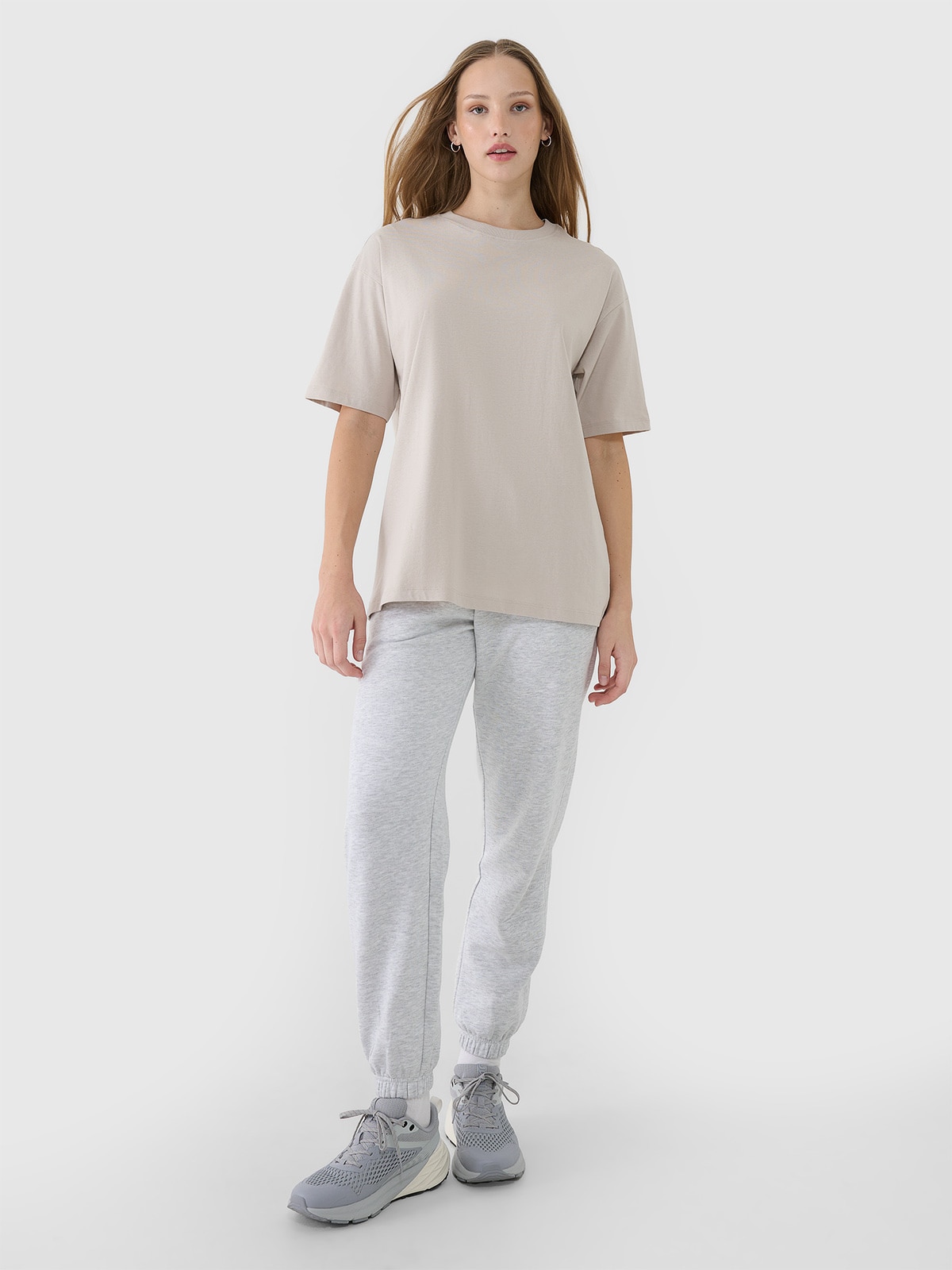 Women's oversize plain t-shirt - beige | 4F: Sportswear and