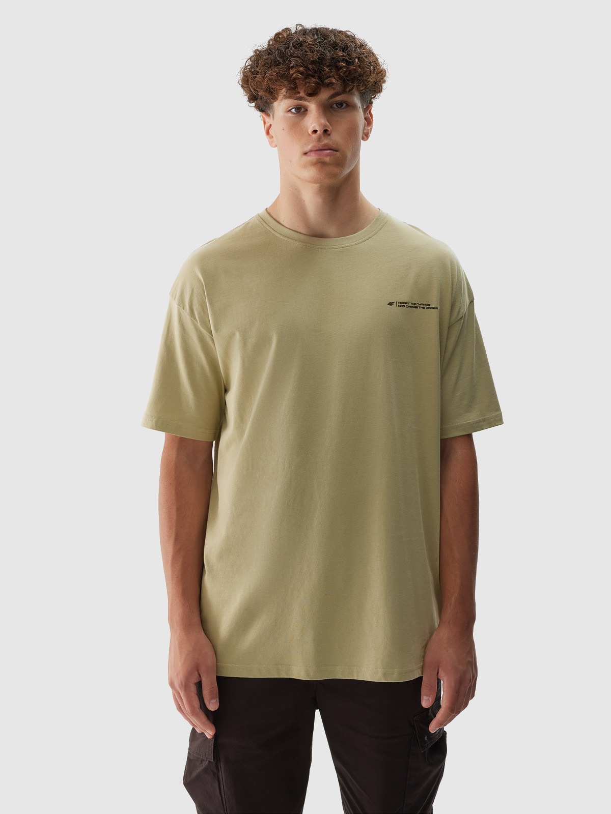 T-shirt oversize z nadrukiem męski - khaki | 4F - sportowa