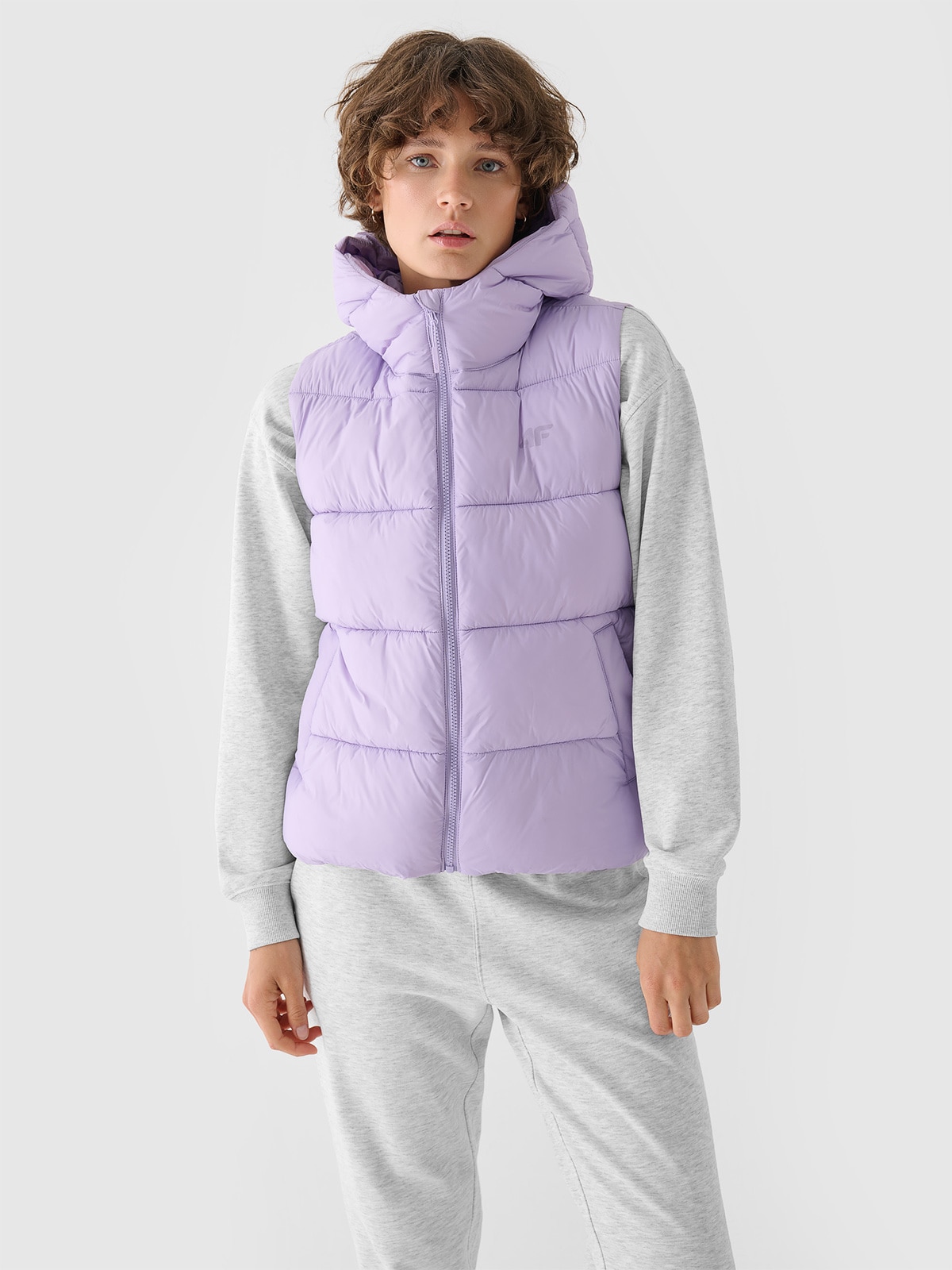 Women's quilted puffer vest with hood - purple | 4F
