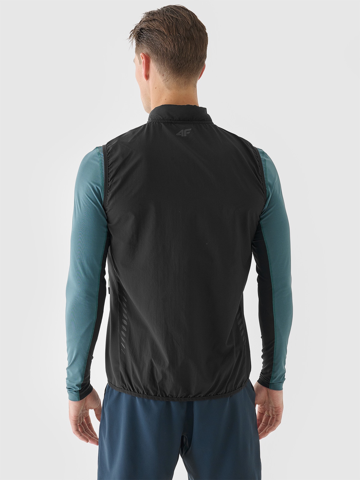 Men's Quilted Running Vest with Stand-Up Collar - Gray | 4F
