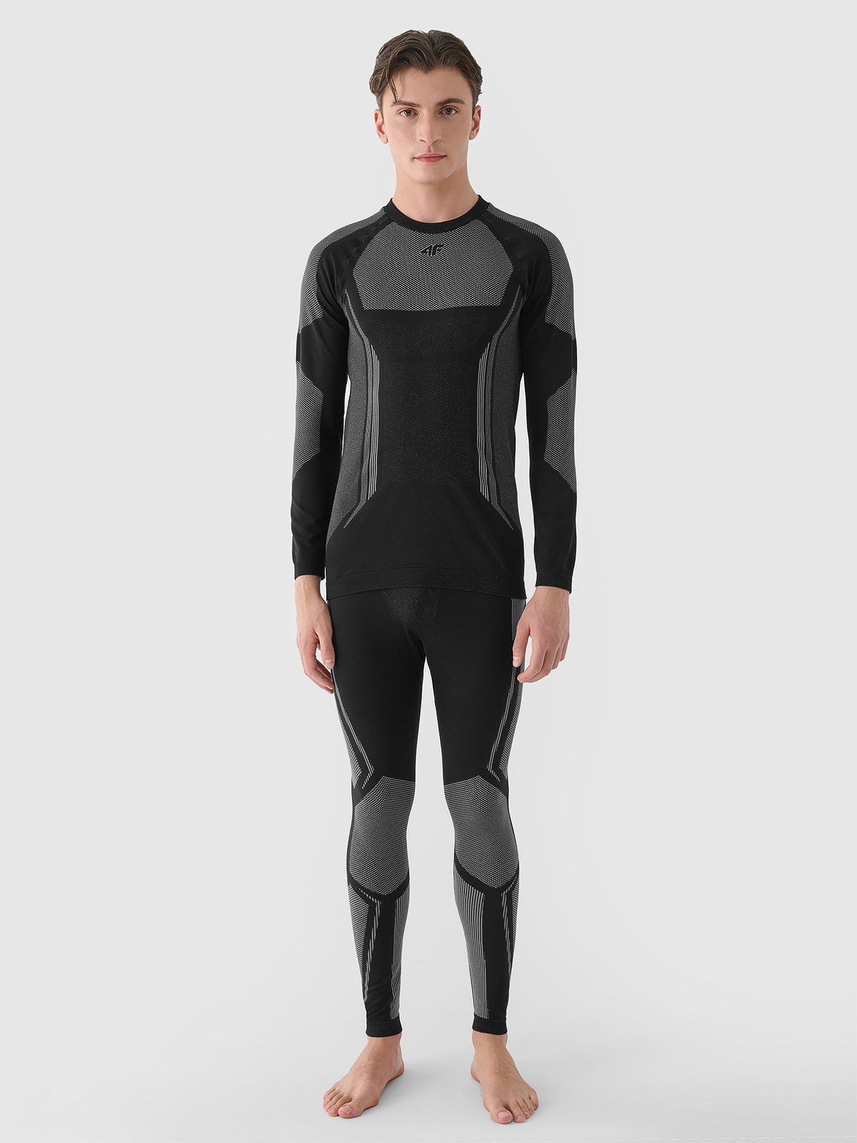 Men's seamless thermal underwear (top) - black | 4F