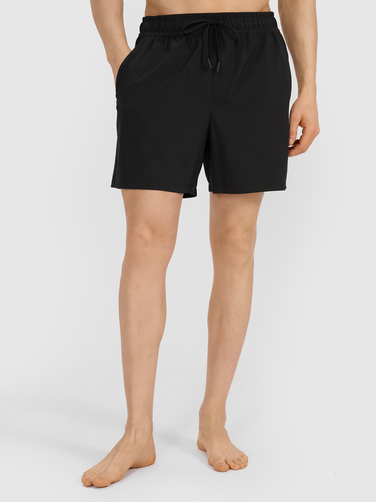 Men's beach shorts - black | 4F: Sportswear and shoes