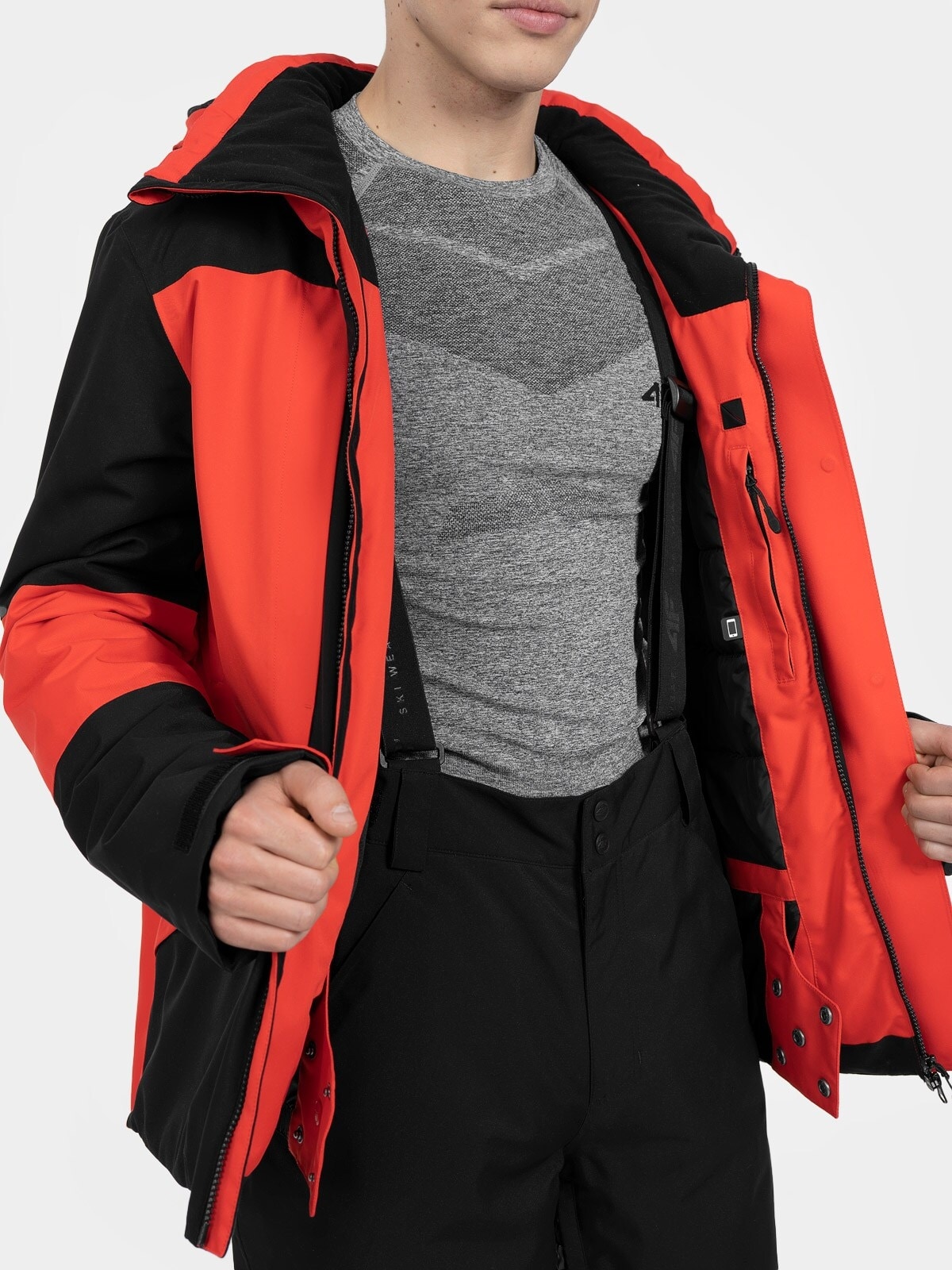 Men's ski jacket 8,000 membrane | 4F: Sportswear and shoes Men's ski jacket 8,000 membrane | 4F: Sportswear and shoes