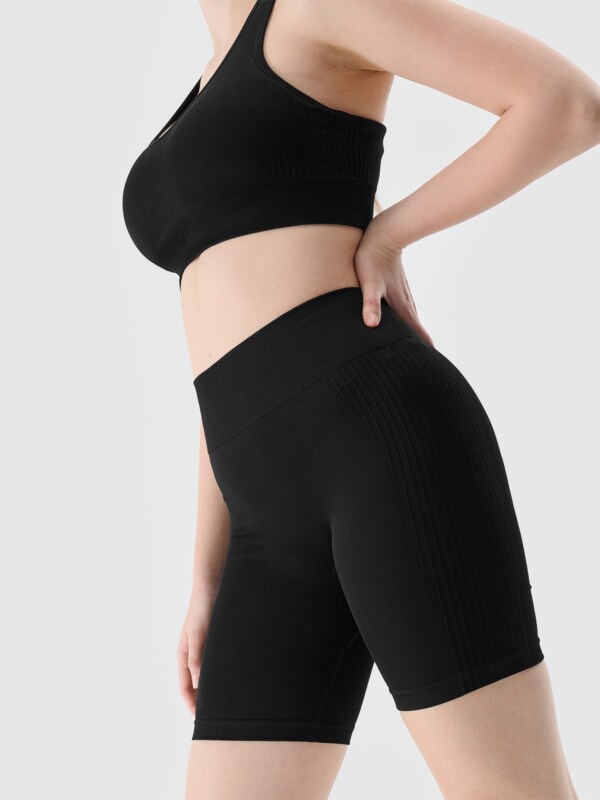 Women s seamless short leggings black 4F Sportswear and shoes