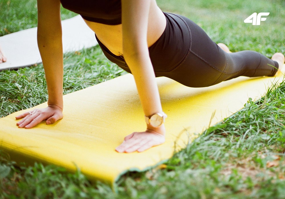 Yoga in a Park How to Get Ready for Practicing Yoga Outdoors Blog 4F